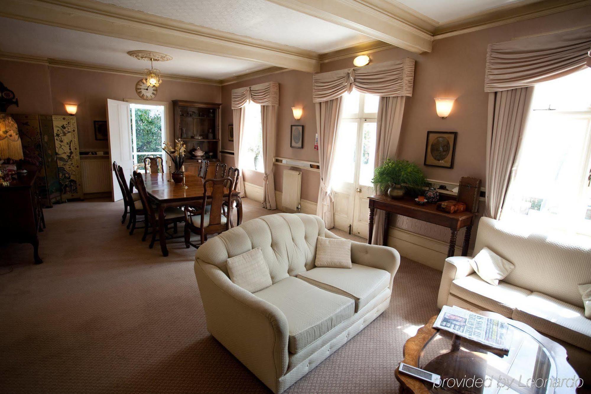 Fines Bayliwick Hotel 브랙넬 외부 사진