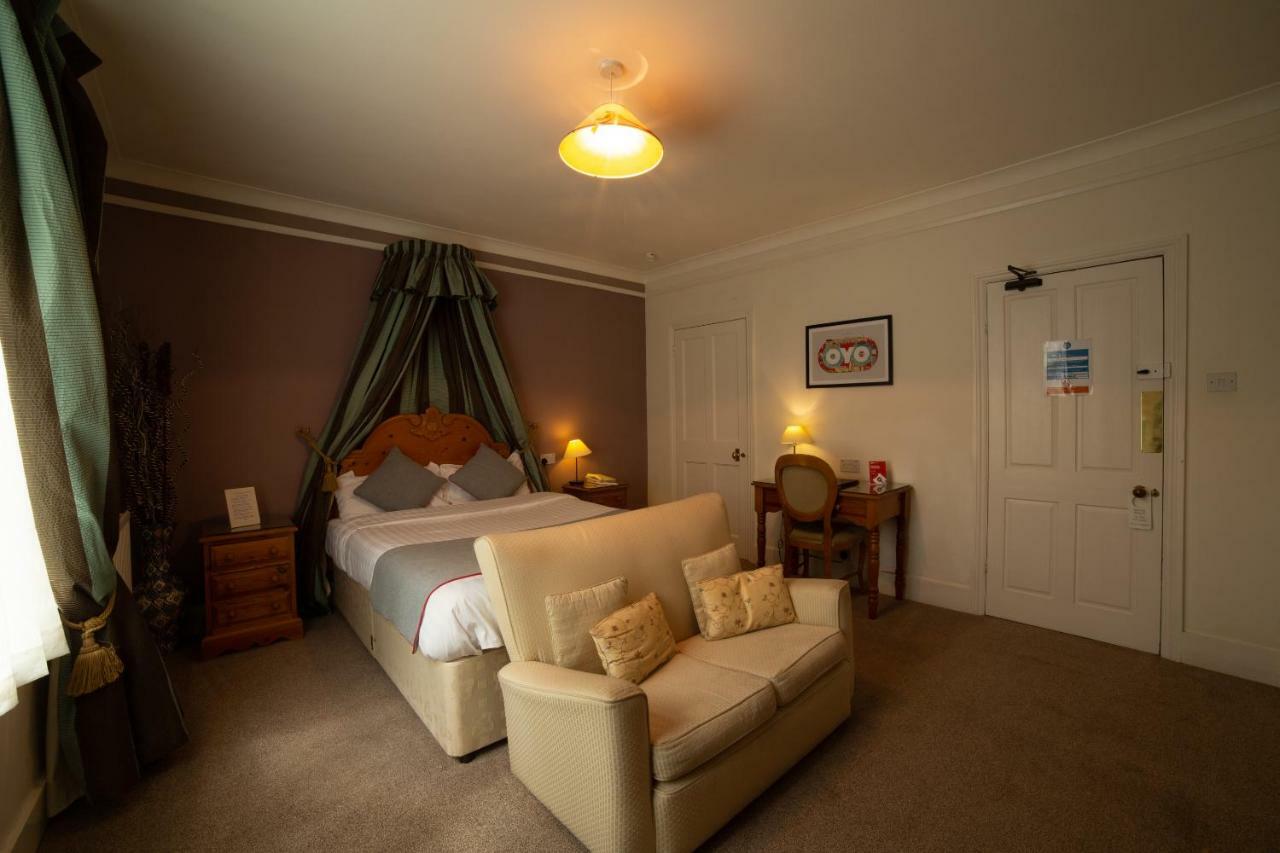 Fines Bayliwick Hotel 브랙넬 외부 사진