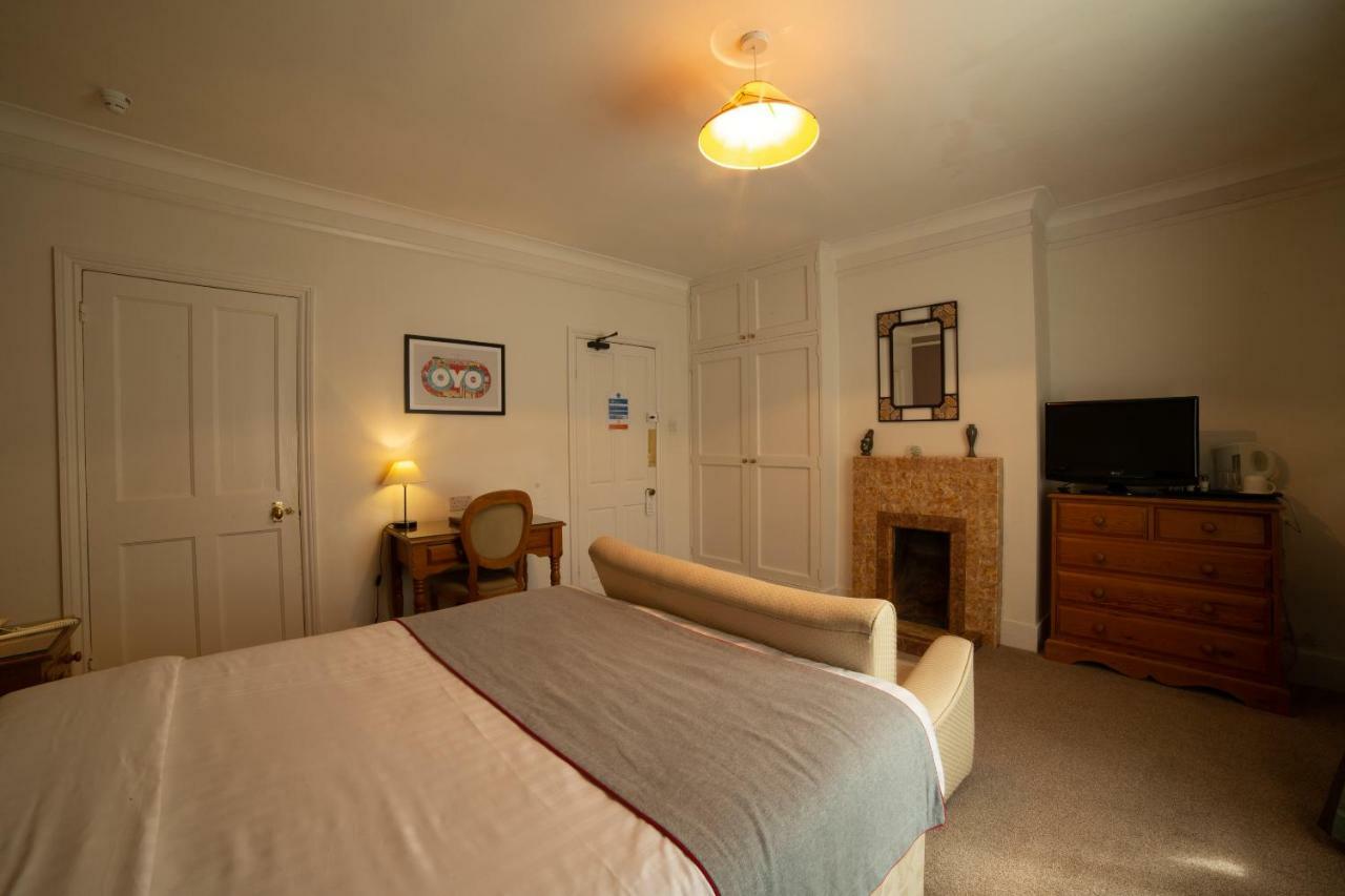 Fines Bayliwick Hotel 브랙넬 외부 사진