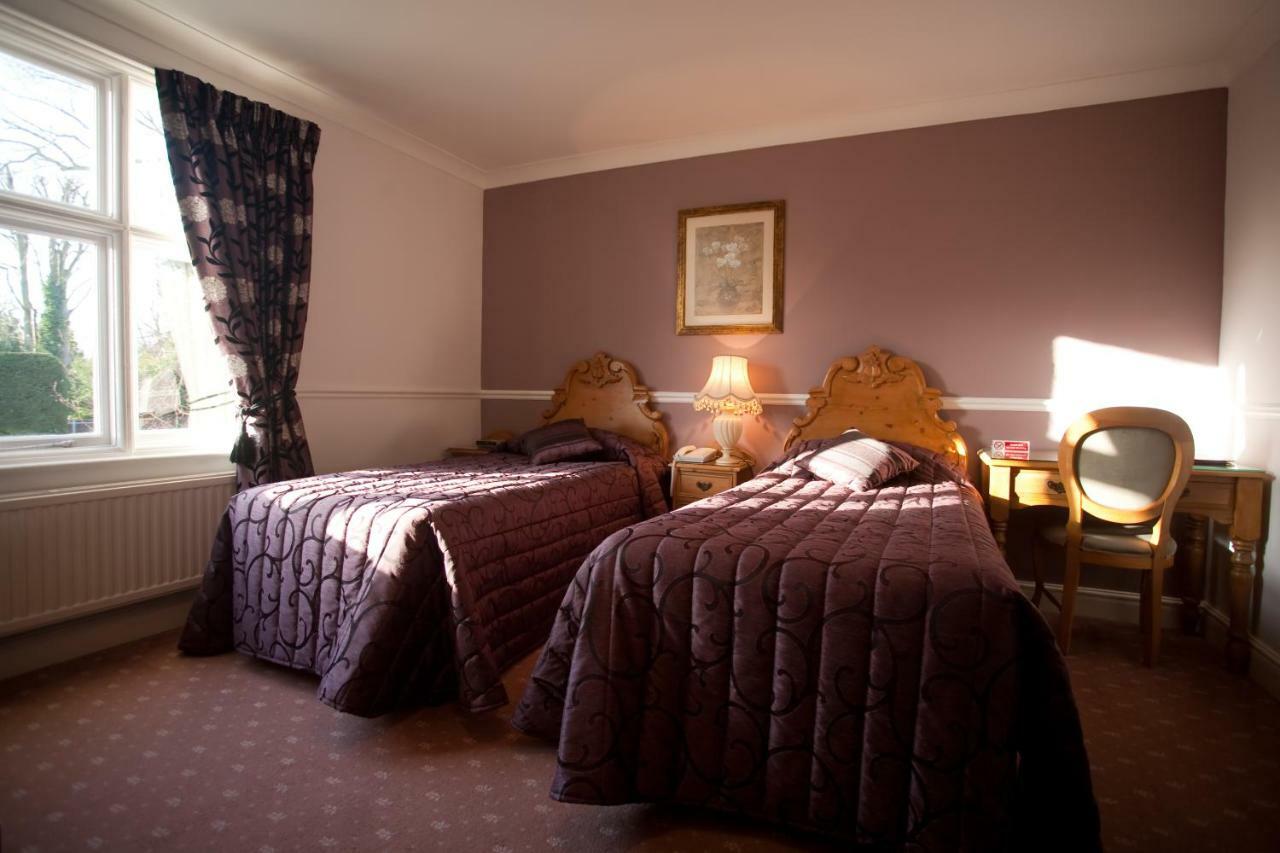 Fines Bayliwick Hotel 브랙넬 외부 사진